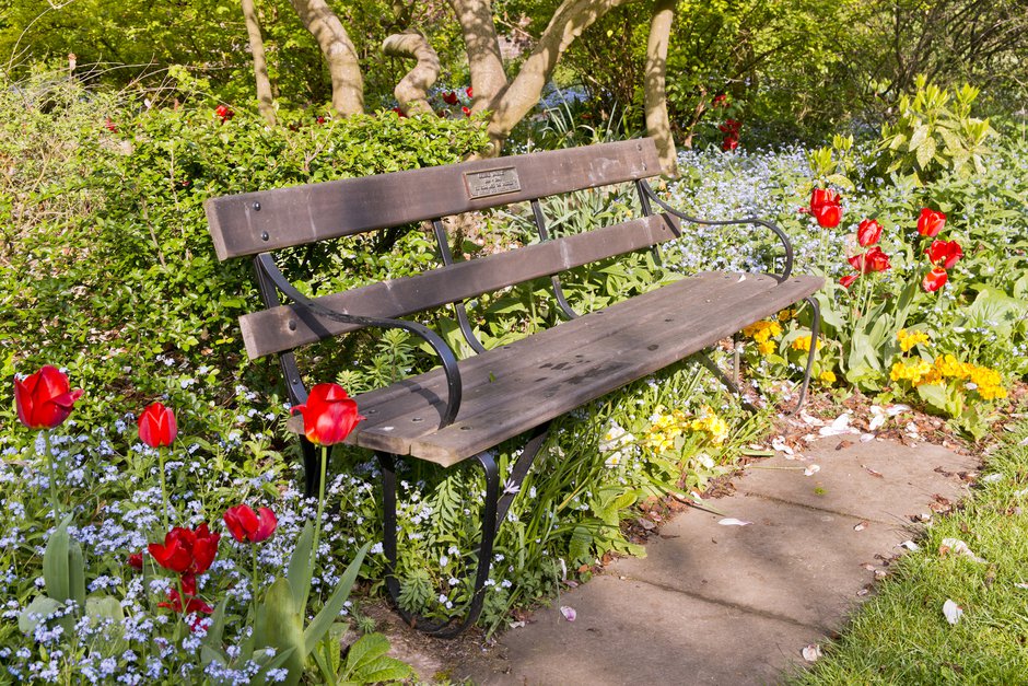 Walled garden bench